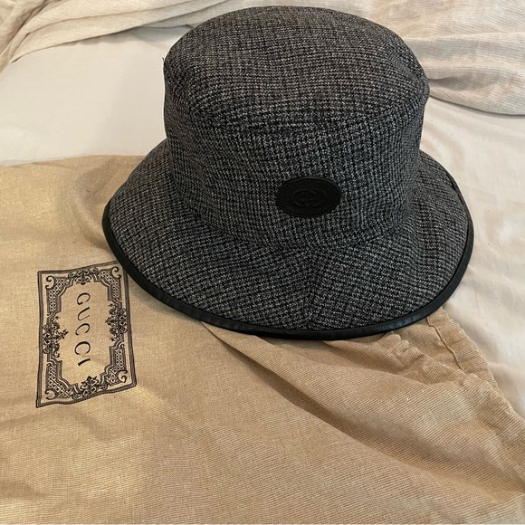 Brand new reversible Gucci bucket hat in size Large. - Picture 5 of 7